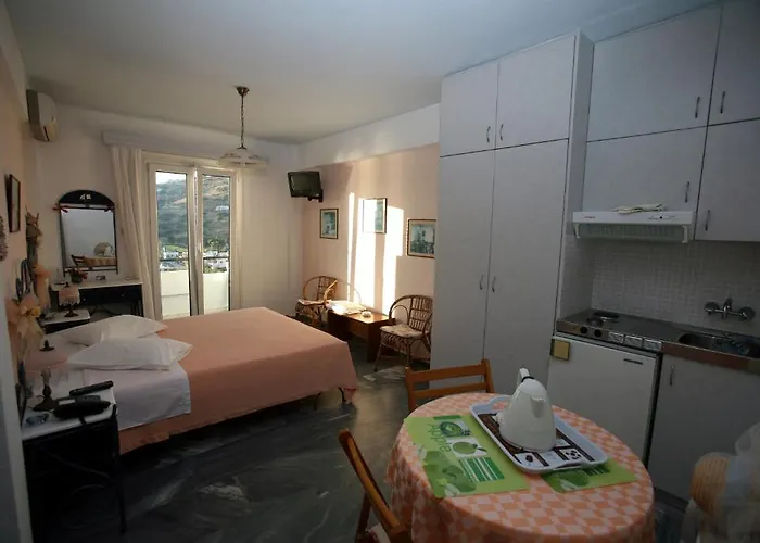 Meltemi Appart hôtel *