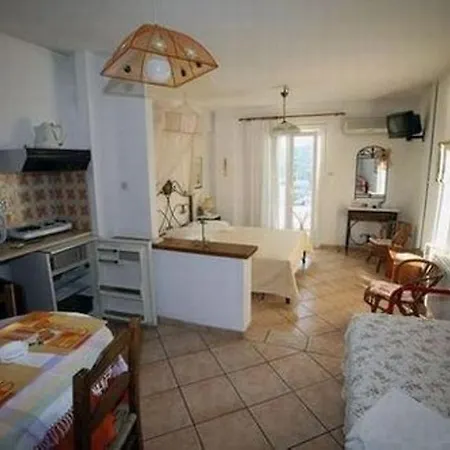 Aparthotel Meltemi *