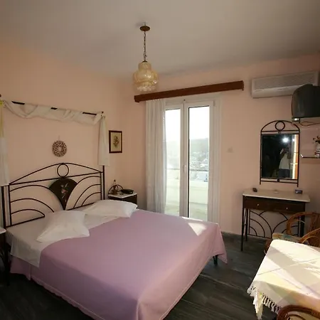 Hotel apartamentowy Meltemi